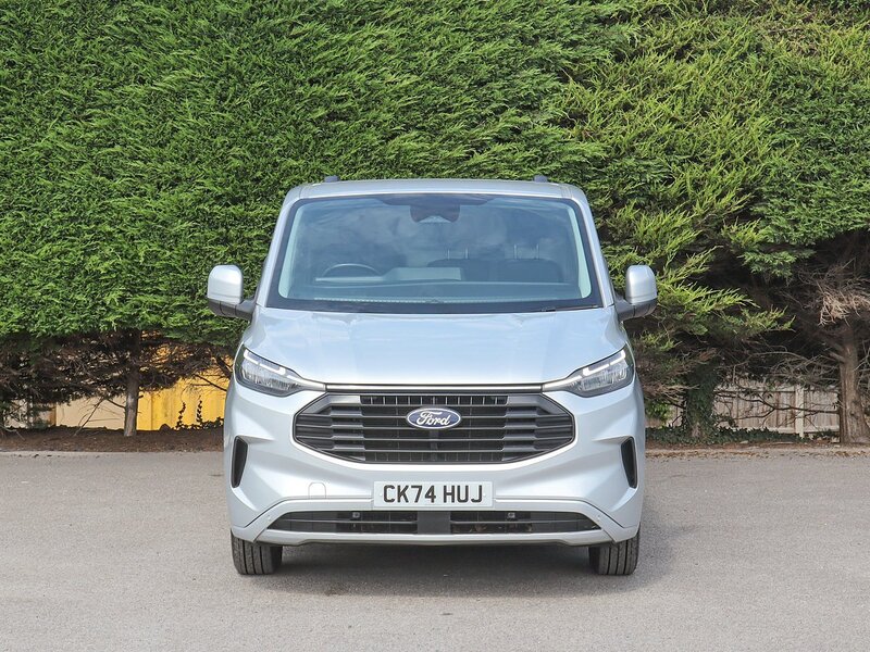 Ford Transit Custom 300 EcoBlue Limited L2 LWB PANEL VAN, Air Con, Cruise, Rev Cam, H.Seats, Alloys, Met Silver. - U7271