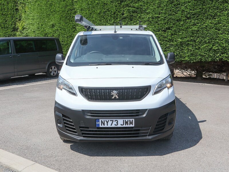 Peugeot Expert 1400 Professional Premium + 2.0HDI 145BHP STD SWB PANEL VAN, Dead Locks, Storage Chest, Ply Shelving - U7279