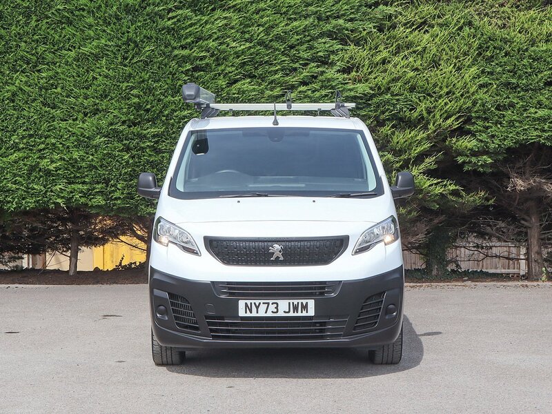 Peugeot Expert 1400 Professional Premium + 2.0HDI STD VAN - U7279