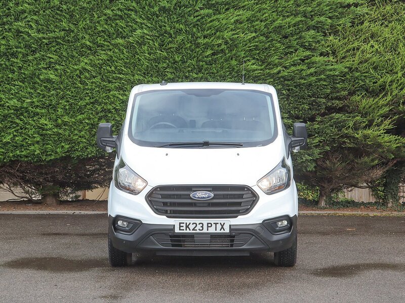 Ford Transit Custom 300 EcoBlue Leader 2.0TDCI, 105PS, L1 H1 SWB PANEL VAN, Bluetooth, Air Con, F + R Park Sensors. - U7298
