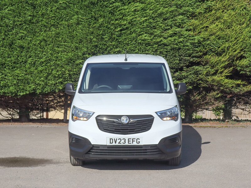 Vauxhall Combo 2300 Prime 1.5 Turbo D 100BHP L2 Long Van, Bluetooth, Air Con, Cruise, Twin SLD, Rev Park Sensors - U7300