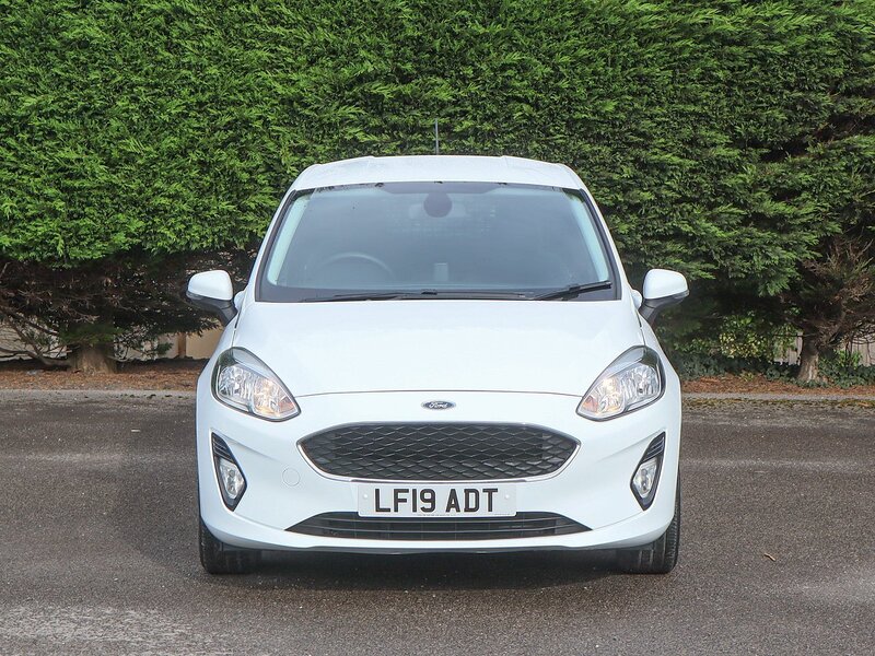 Ford Fiesta Van 1.5TDCI 85PS, 6 Speed Van, Bluetooth, Air Con, Service History, Very Economical. - U7302