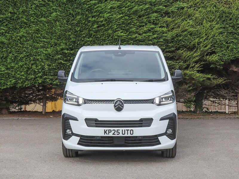 Citroen Dispatch Driver XL 1.5HDI 120BHP LONG Panel Van, SAT NAV, REV CAM, AIR CON, CRUISE, F + R Park Sensors - U7316