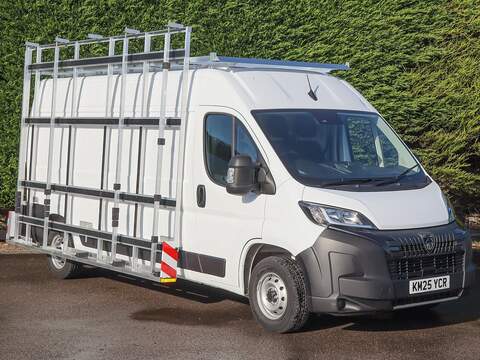 Peugeot Boxer 335 Professional Premium + 2.2HDI, 140BHP, L3 H2 LWB PANEL VAN, SAT NAV, AIR CON, CRUISE, REV PARK