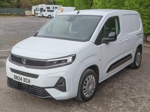 Vauxhall Combo 3500 BiTurbo Prime 2.2 Turbo D 140BHP L3 H2 LWB PANEL VAN, Sat Nav, Air Con, Cruise, Rev Park