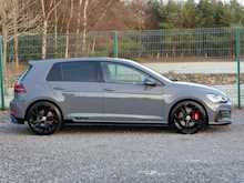 Volkswagen Golf 2.0 TSI GTI TCR, DSG