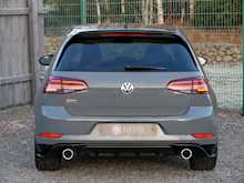Volkswagen Golf 2.0 TSI GTI TCR, DSG