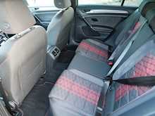 Volkswagen Golf 2.0 TSI GTI TCR, DSG