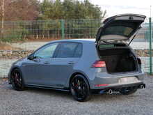 Volkswagen Golf 2.0 TSI GTI TCR, DSG