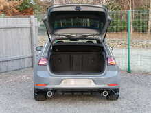 Volkswagen Golf 2.0 TSI GTI TCR, DSG