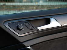 Volkswagen Golf 2.0 TSI GTI TCR, DSG