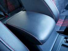 Volkswagen Golf 2.0 TSI GTI TCR, DSG