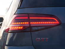 Volkswagen Golf 2.0 TSI GTI TCR, DSG