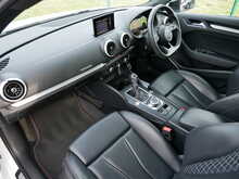 Audi S3 2.0 TFSI Black Edition Sportback, S-Tronic