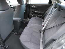 Honda Civic 1.4i-VTEC SE, Manual