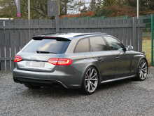 Audi RS4 Avant 4.2 FSI V8 Quattro Avant, S-Tronic