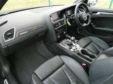 Audi RS4 Avant 4.2 FSI V8 Quattro Avant, S-Tronic