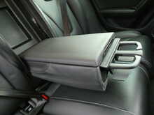 Audi RS4 Avant 4.2 FSI V8 Quattro Avant, S-Tronic