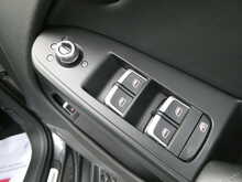 Audi RS4 Avant 4.2 FSI V8 Quattro Avant, S-Tronic