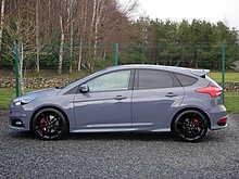 Ford Focus 2.0T EcoBoost ST-3 hatchback 5dr, Manual