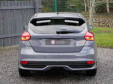 Ford Focus 2.0T EcoBoost ST-3 hatchback 5dr, Manual