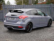 Ford Focus 2.0T EcoBoost ST-3 hatchback 5dr, Manual