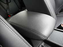 Ford Focus 2.0T EcoBoost ST-3 hatchback 5dr, Manual