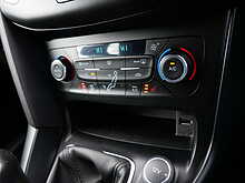 Ford Focus 2.0T EcoBoost ST-3 hatchback 5dr, Manual