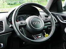 Audi Q3 2.0 TDI S line Quattro, Manual