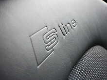 Audi Q3 2.0 TDI S line Quattro, Manual