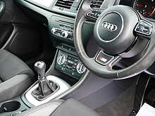 Audi Q3 2.0 TDI S line Quattro, Manual