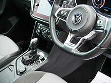 Volkswagen Tiguan 2.0 TDI R-Line 4Motion DSG