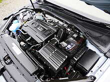 Volkswagen Golf 2.0 TSI R Hatchback 5dr Petrol DSG 4Motion