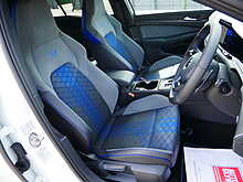 Volkswagen Golf 2.0 TSI R 5dr Hatchback, DSG 4Motion