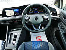 Volkswagen Golf 2.0 TSI R 5dr Hatchback, DSG 4Motion