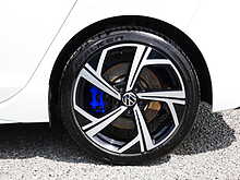 Volkswagen Golf 2.0 TSI R 5dr Hatchback, DSG 4Motion