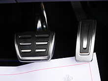 Volkswagen Golf 2.0 TSI R 5dr Hatchback, DSG 4Motion