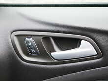 Ford Kuga 2.0 TDCi ST-Line Powershift AWD