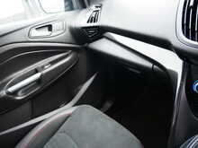 Ford Kuga 2.0 TDCi ST-Line Powershift AWD