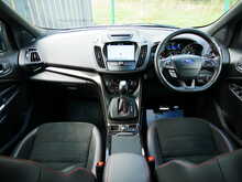 Ford Kuga 2.0 TDCi ST-Line, Powershift
