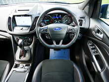 Ford Kuga 2.0 TDCi ST-Line, Powershift