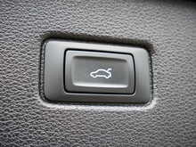 Audi Q7 3.0 TDI V6 S line SUV 5dr Diesel Tiptronic quattro Euro 6 (s/s) (272 ps)