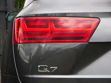 Audi Q7 3.0 TDI V6 S line SUV 5dr Diesel Tiptronic quattro Euro 6 (s/s) (272 ps)