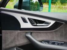 Audi Q7 3.0 TDI V6 S line SUV 5dr Diesel Tiptronic quattro Euro 6 (s/s) (272 ps)