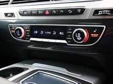 Audi Q7 3.0 TDI V6 S line SUV 5dr Diesel Tiptronic quattro Euro 6 (s/s) (272 ps)
