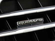 Audi Q7 3.0 TDI V6 S line SUV 5dr Diesel Tiptronic quattro Euro 6 (s/s) (272 ps)