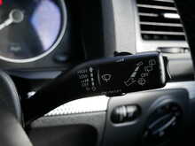 Volkswagen Golf 3.2 V6 R32 4Motion 5dr, Manual