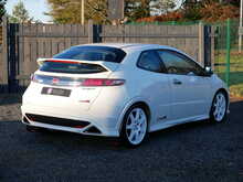 Honda Civic 2.0 i-VTEC Type R Championship White