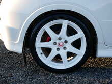 Honda Civic 2.0 i-VTEC Type R Championship White