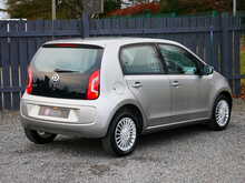 Volkswagen up! 1.0 High up! 5dr, Manual